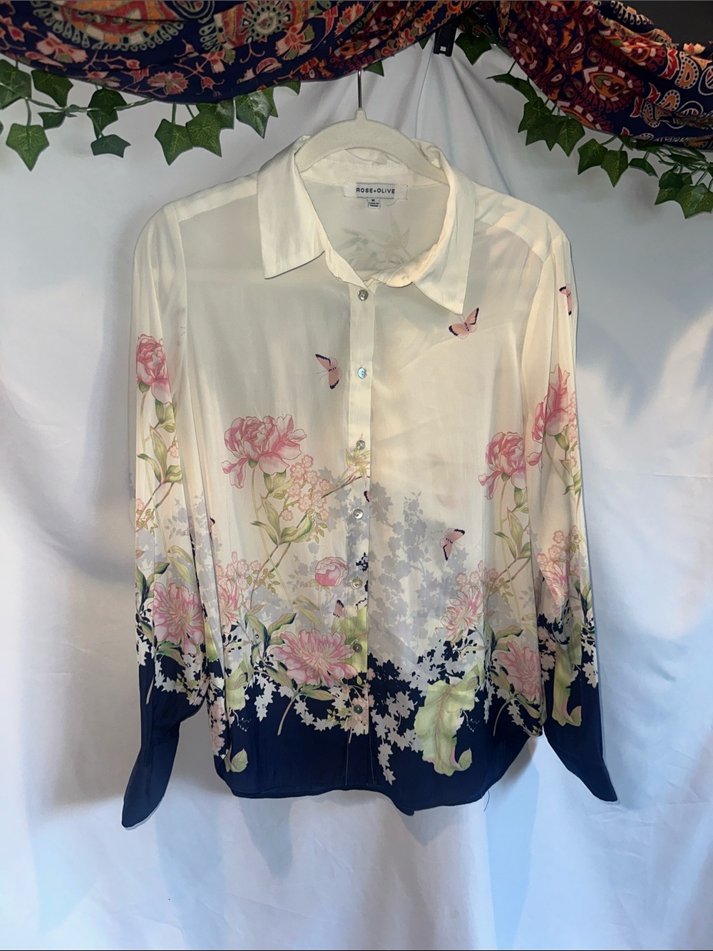 Rose & Olive Floral Button-Front Shirt in Ivory, Navy and Pink